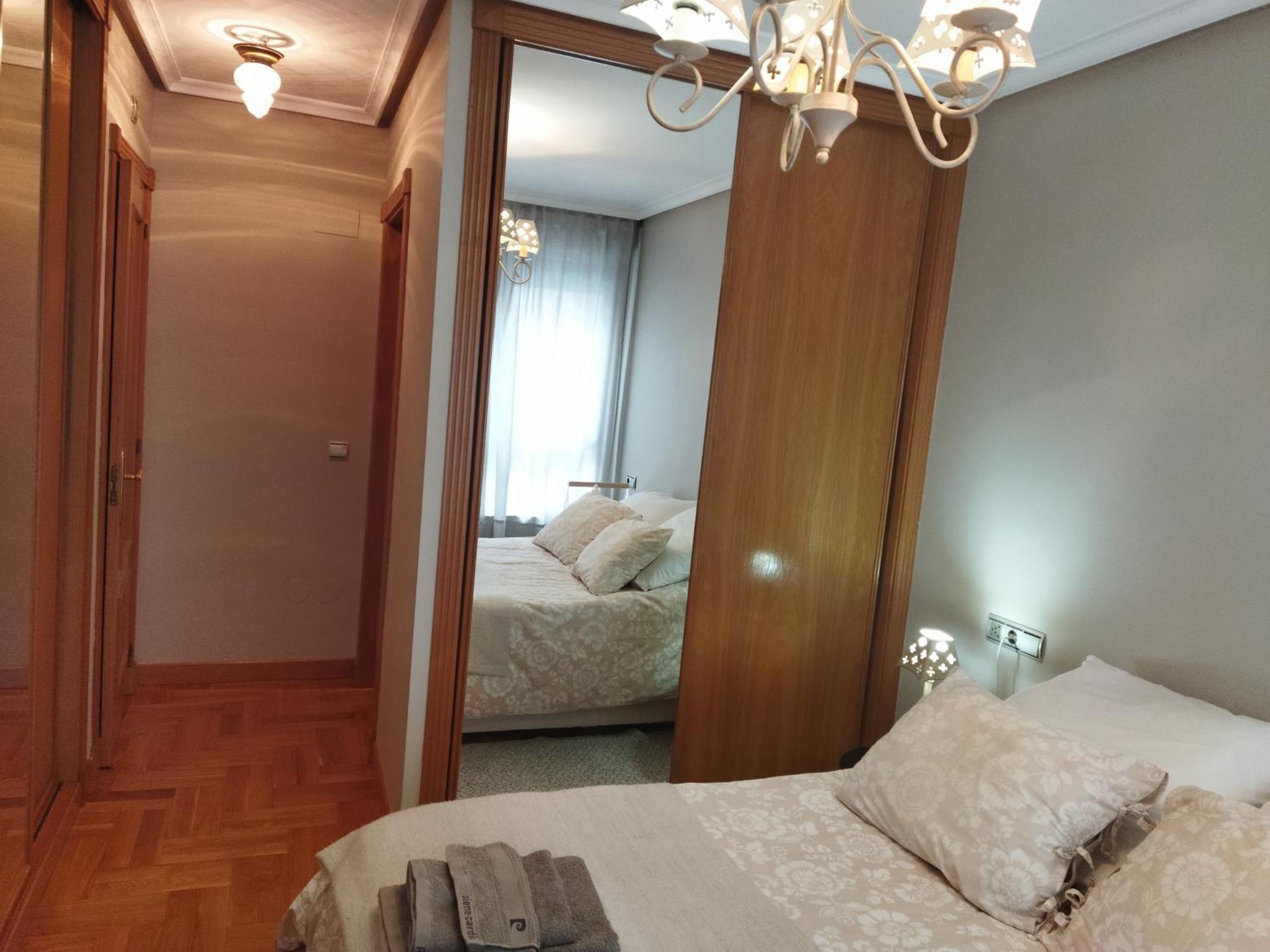 Centrico Apartamento Oviedo Parking Y Wifi Gratuitos Admite Mascotas المظهر الخارجي الصورة